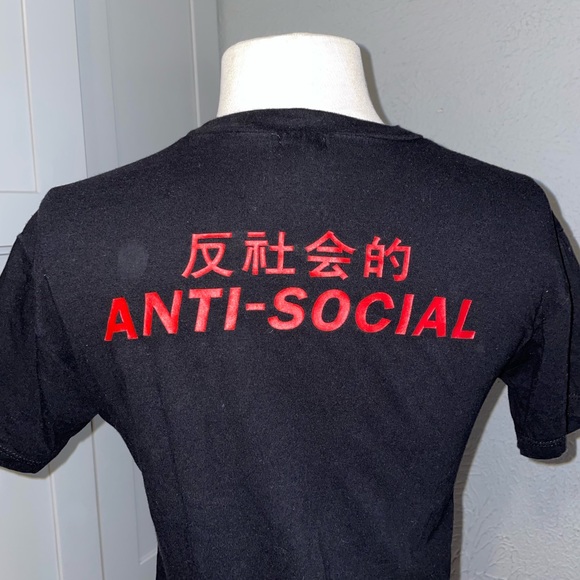 anti social tee - Picture 2 of 2